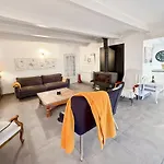 Maison 4 Ch, Veranda, Proche Commodites, Feriehus *