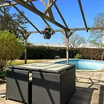 Maison 4 Ch, Véranda, Proche Commodités, *