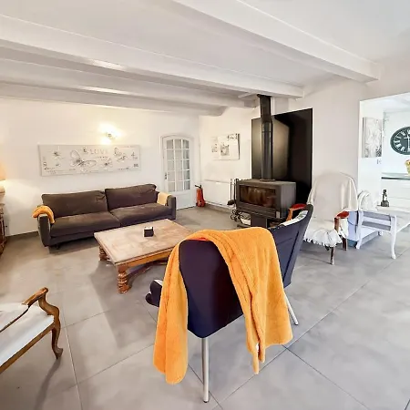 Maison 4 Ch, Veranda, Proche Commodites, Prázdninový dům *