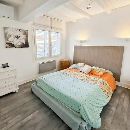 Maison 4 Ch, Veranda, Proche Commodites, * Aurillac