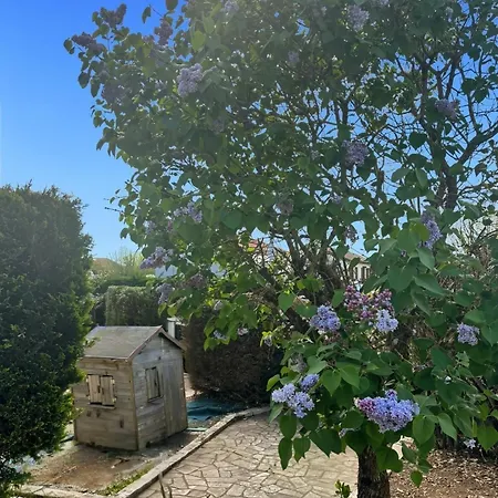 Maison 4 Ch, Veranda, Proche Commodites, * Aurillac